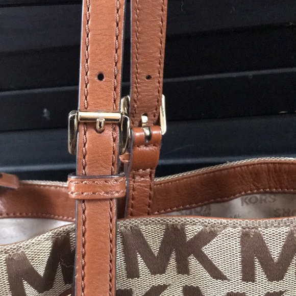 AUTHENTIC BROWN MK PURSE - Picture 4 of 6